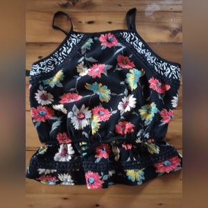 🚨 Bundle 6 for 25.00 Women's crop top